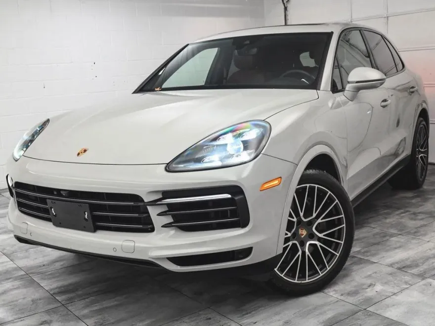 2022 Porsche Cayenne S Platinum Edition photo 1