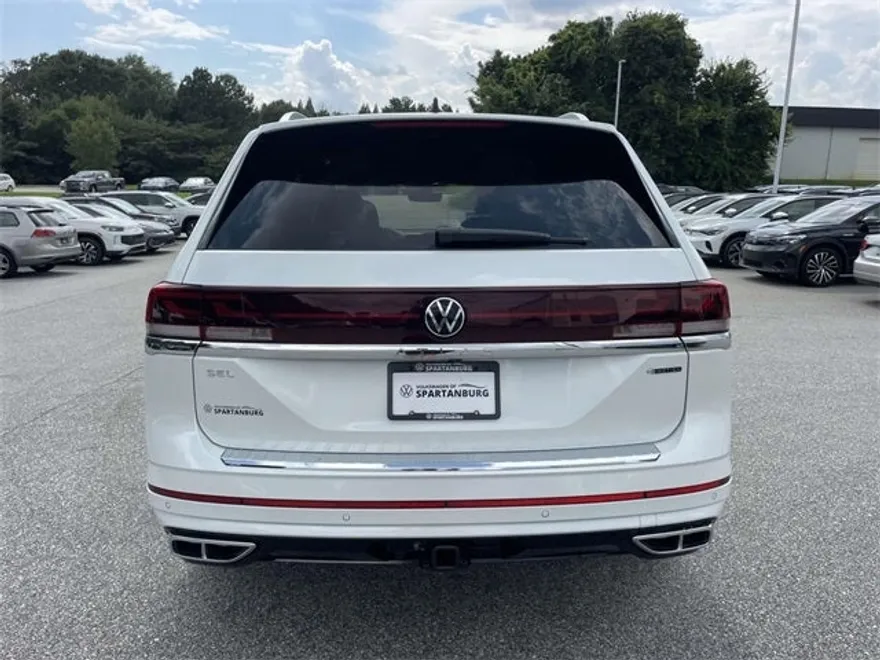 2026 Volkswagen Atlas SEL Premium R-Line photo 1