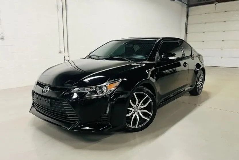 2015 Scion tC photo 1