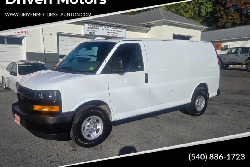 2018 Chevrolet Express Cargo photo 1