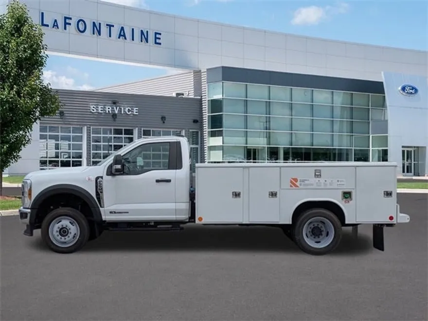 2024 Ford F-550 XL photo 1