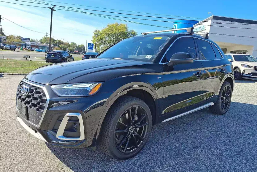 2022 Audi Q5 S line Premium Plus 45 TFSI photo 1