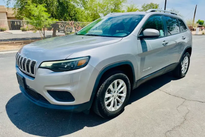 2021 Jeep Cherokee Latitude photo 1