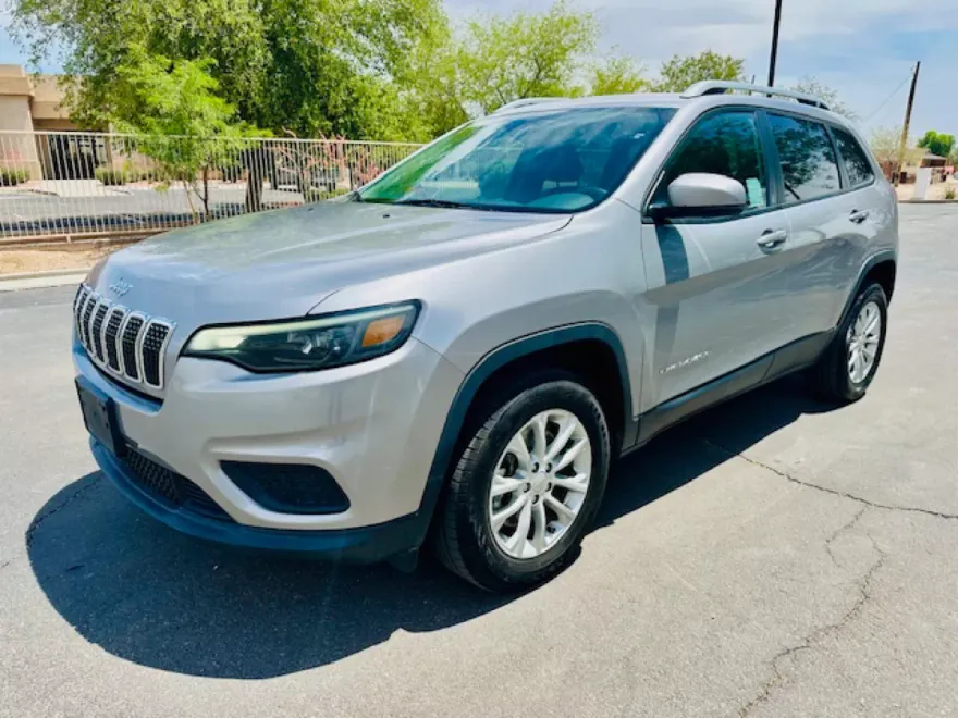 2021 Jeep Cherokee Latitude photo 1