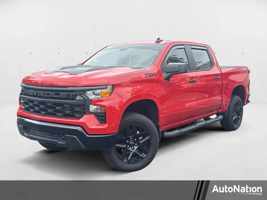 2024 Chevrolet Silverado 1500 Custom Trail Boss photo 1