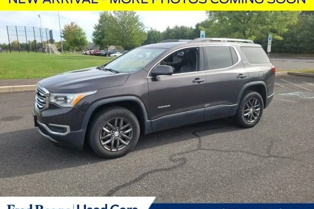2017 Gmc Acadia SLT photo 1
