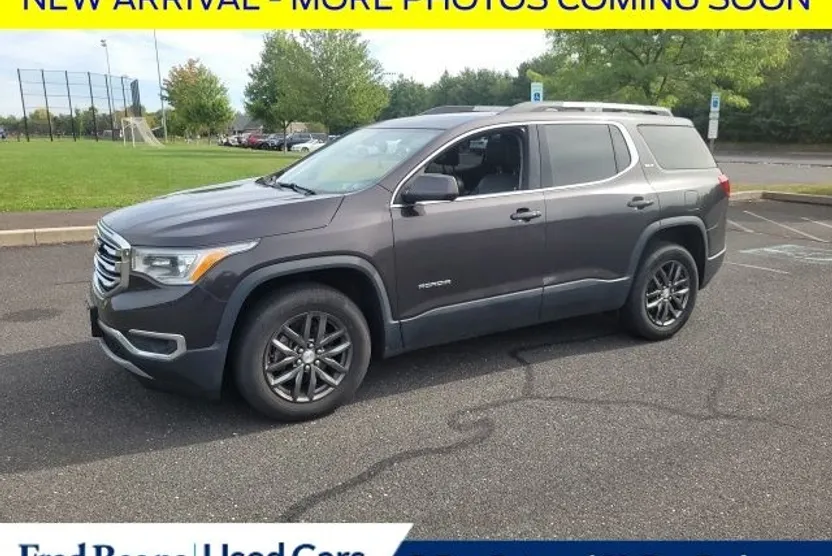2017 Gmc Acadia SLT photo 1
