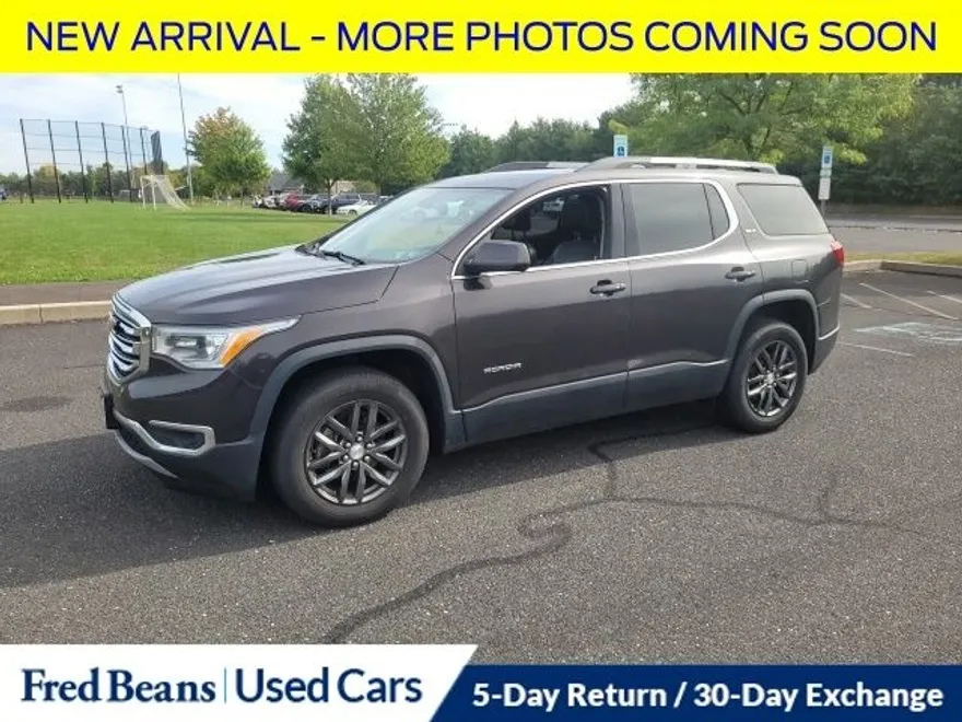 2017 Gmc Acadia SLT photo 1
