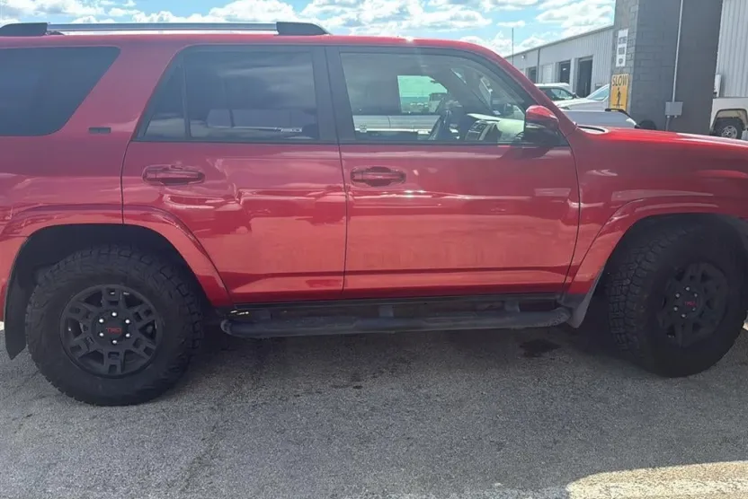 2020 Toyota 4Runner SR5 Premium photo 1