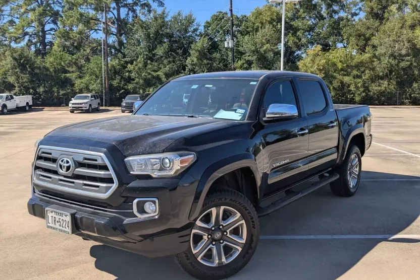 2016 Toyota Tacoma Limited photo 1