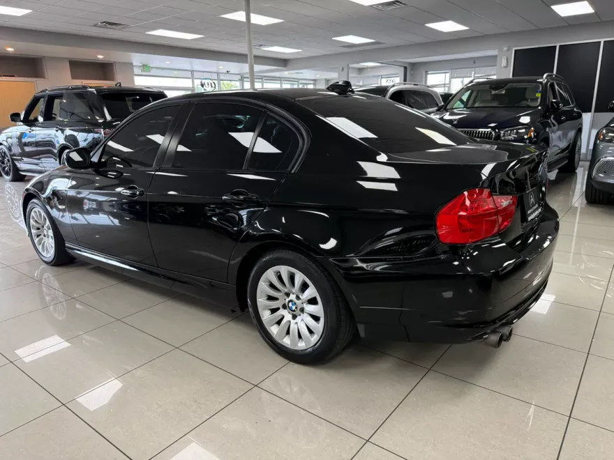 2009 Bmw 328i 3-series photo 1