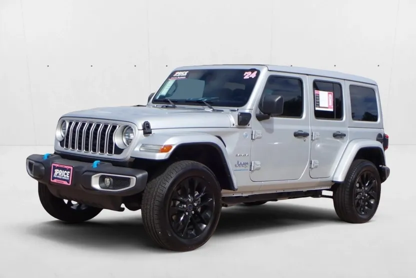 2024 Jeep Wrangler 4xe Sahara photo 1
