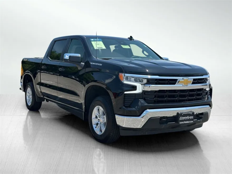 2025 Chevrolet Silverado 1500 LT1 photo 1