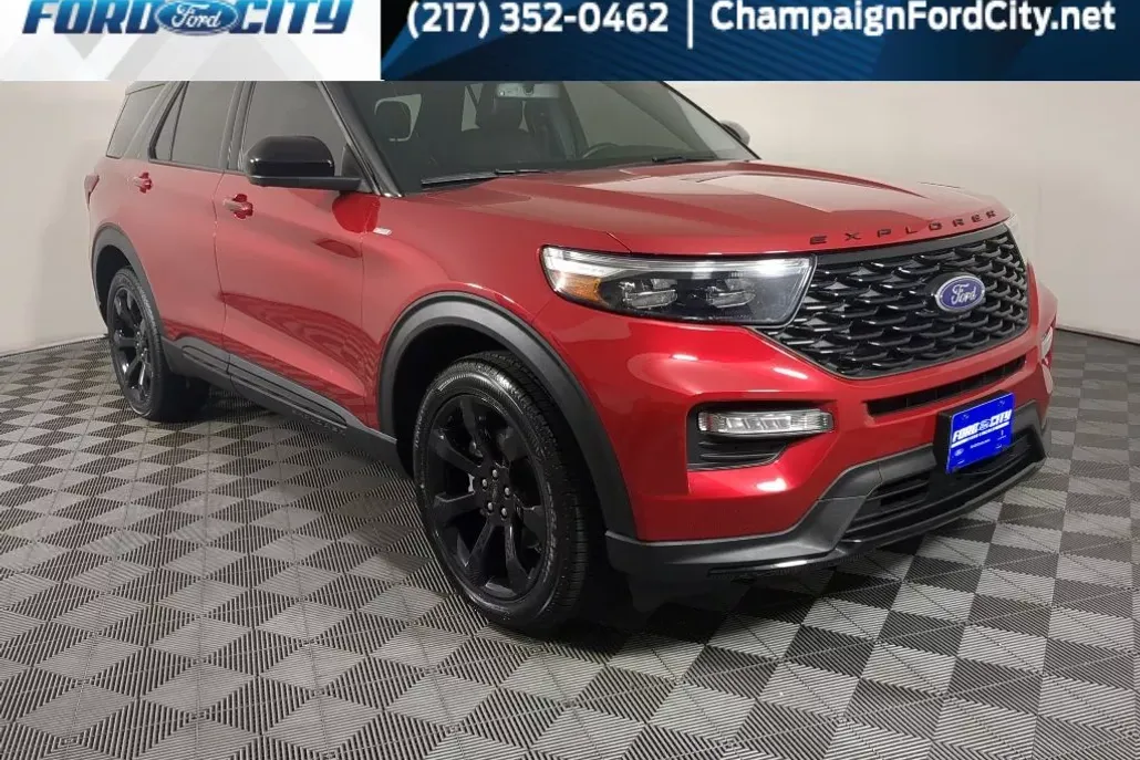 2023 Ford Explorer ST-Line photo 1