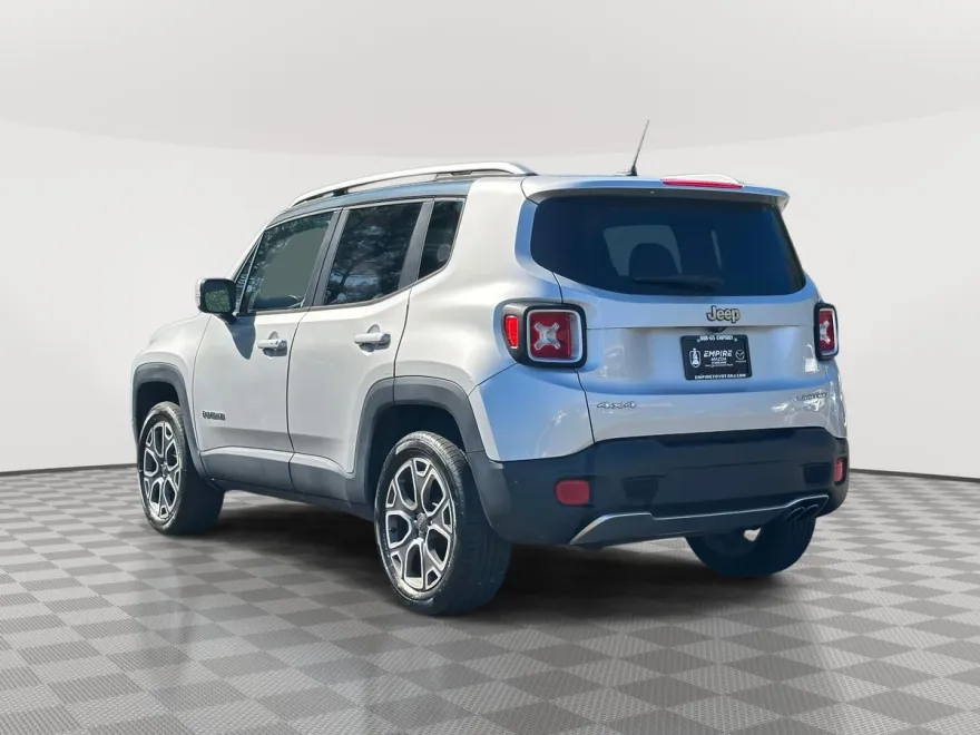 2016 Jeep Renegade Limited photo 1