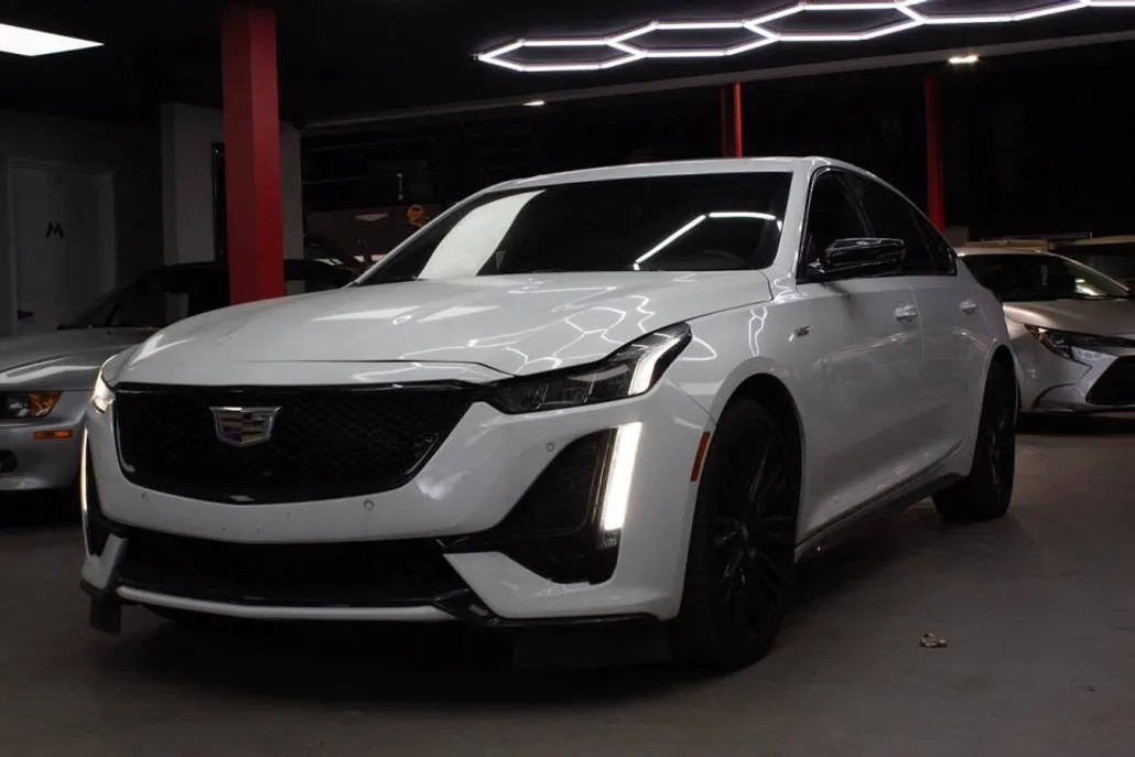 2023 Cadillac CT5 V photo 1