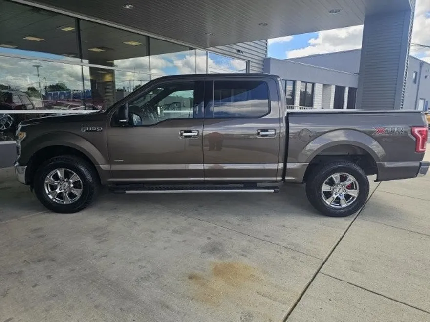 2015 Ford F-150 XLT photo 1