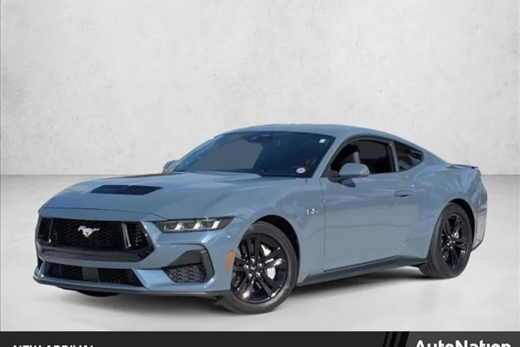 2024 Ford Mustang GT photo 1