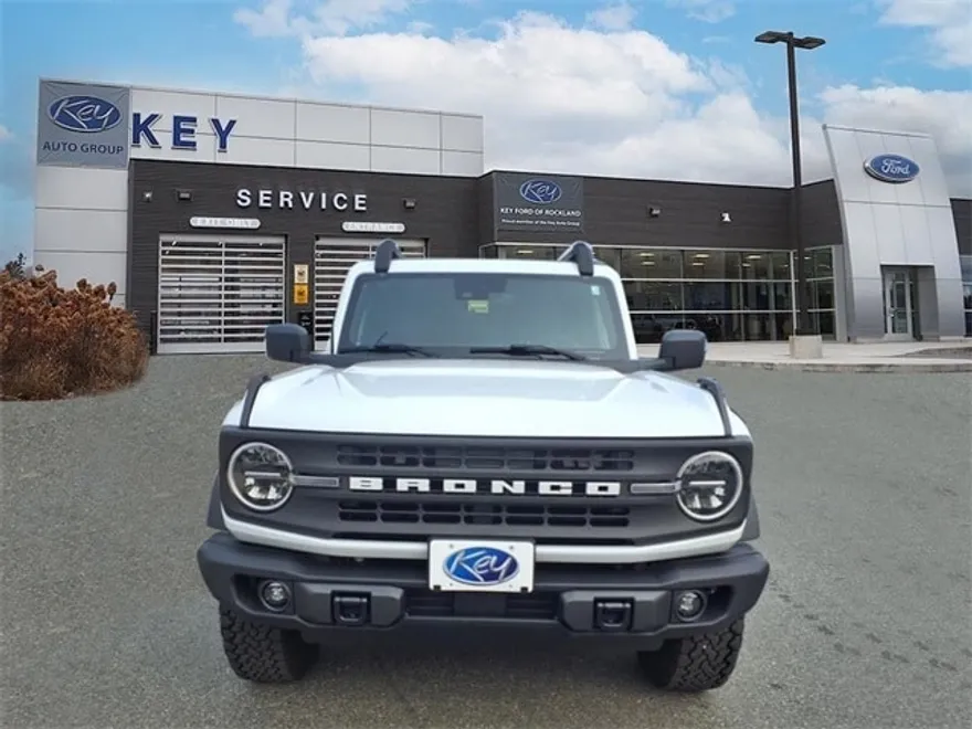 2024 Ford Bronco Black Diamond photo 1