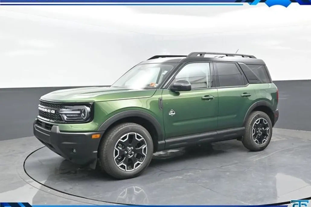 2025 Ford Bronco Sport Outer Banks photo 1