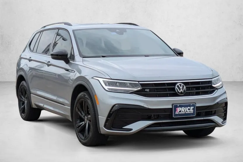 2024 Volkswagen Tiguan SE R-Line Black photo 1