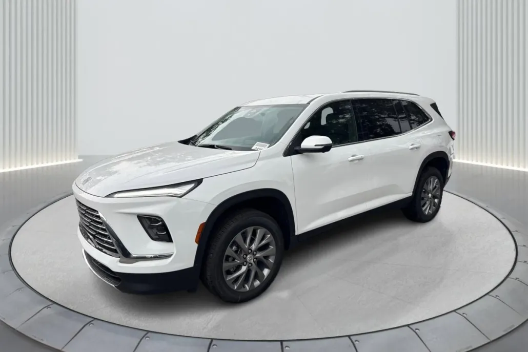 2025 Buick Enclave Preferred photo 1