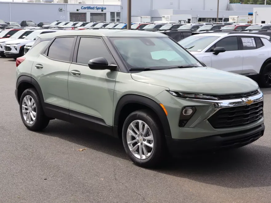 2026 Chevrolet Trailblazer LS photo 1