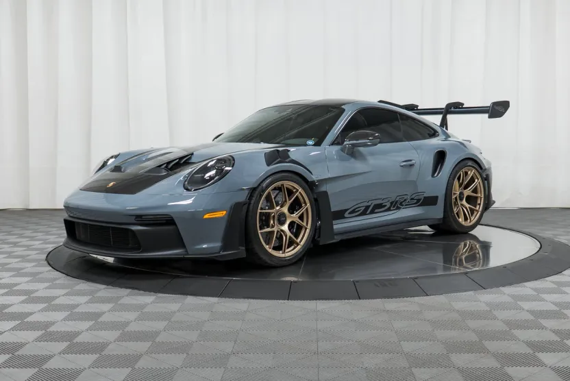 2025 Porsche 911 GT3 RS Coupe photo 1