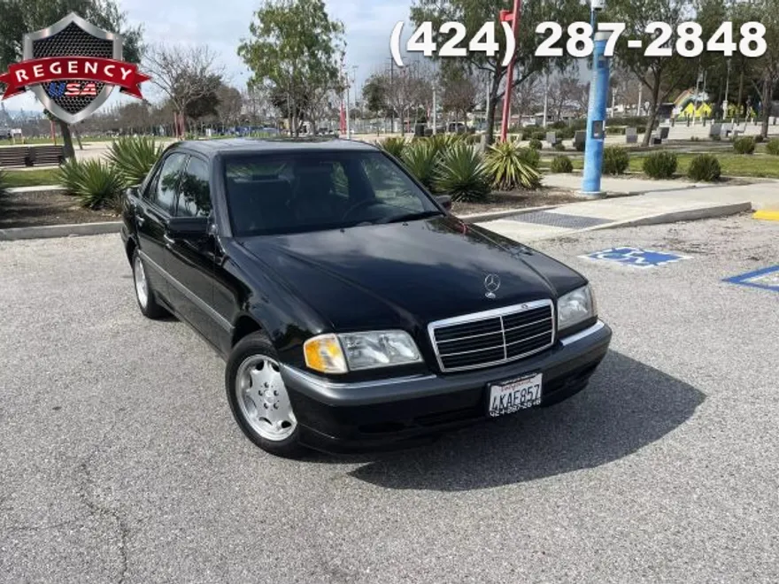 2000 Mercedes Benz C 230 Sedan photo 1