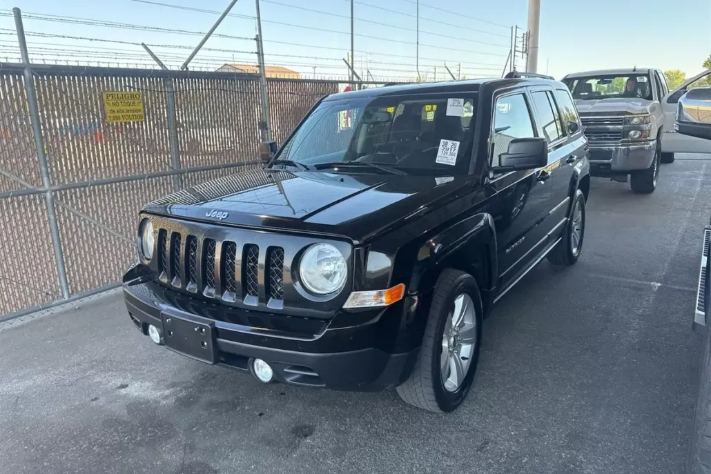 2017 Jeep Patriot Latitude photo 1