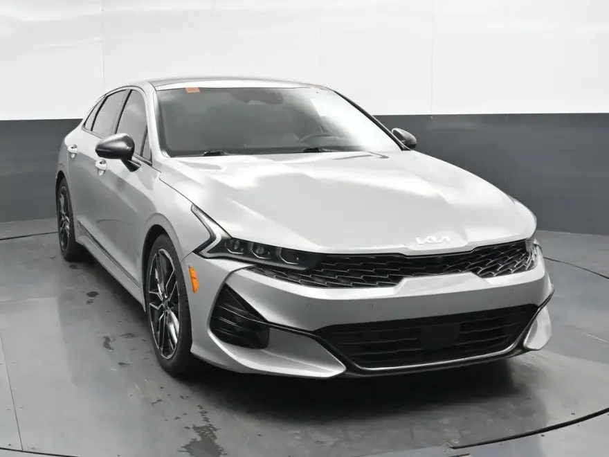2023 Kia K5 GT photo 1