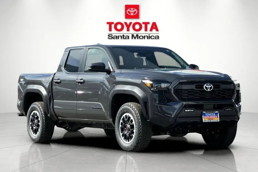 2025 Toyota Tacoma TRD Off-Road photo 1