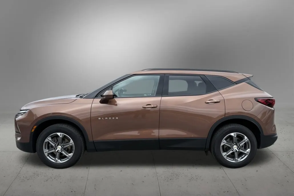 2023 Chevrolet Blazer 2LT photo 1