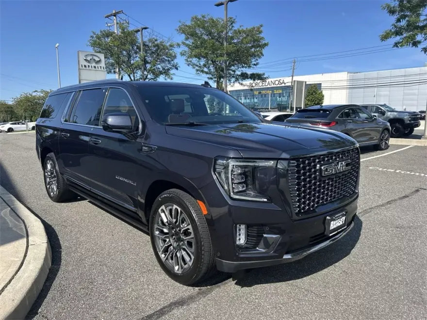 2023 Gmc Yukon XL Denali Ultimate photo 1