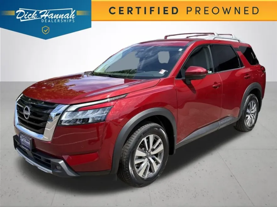 2023 Nissan Pathfinder SL photo 1