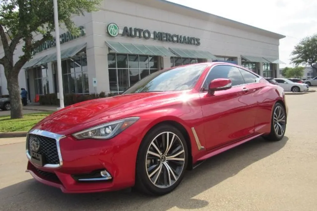 2022 Infiniti Q60 Luxe photo 1