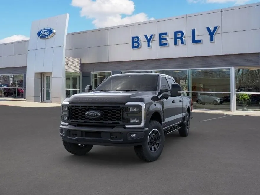 2025 Ford F-250 photo 2