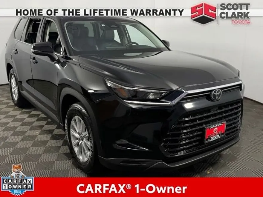 2024 Toyota Grand Highlander XLE photo 1