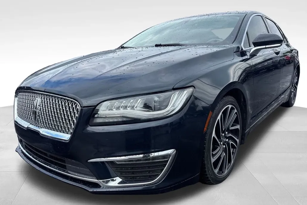 2020 Lincoln MKZ Standard photo 1