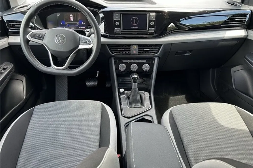 2024 Volkswagen Taos S photo 1