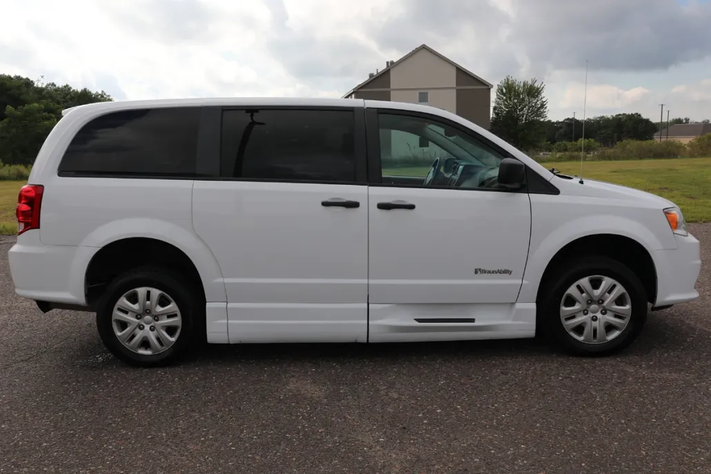 2019 Dodge Grand Caravan SE photo 1