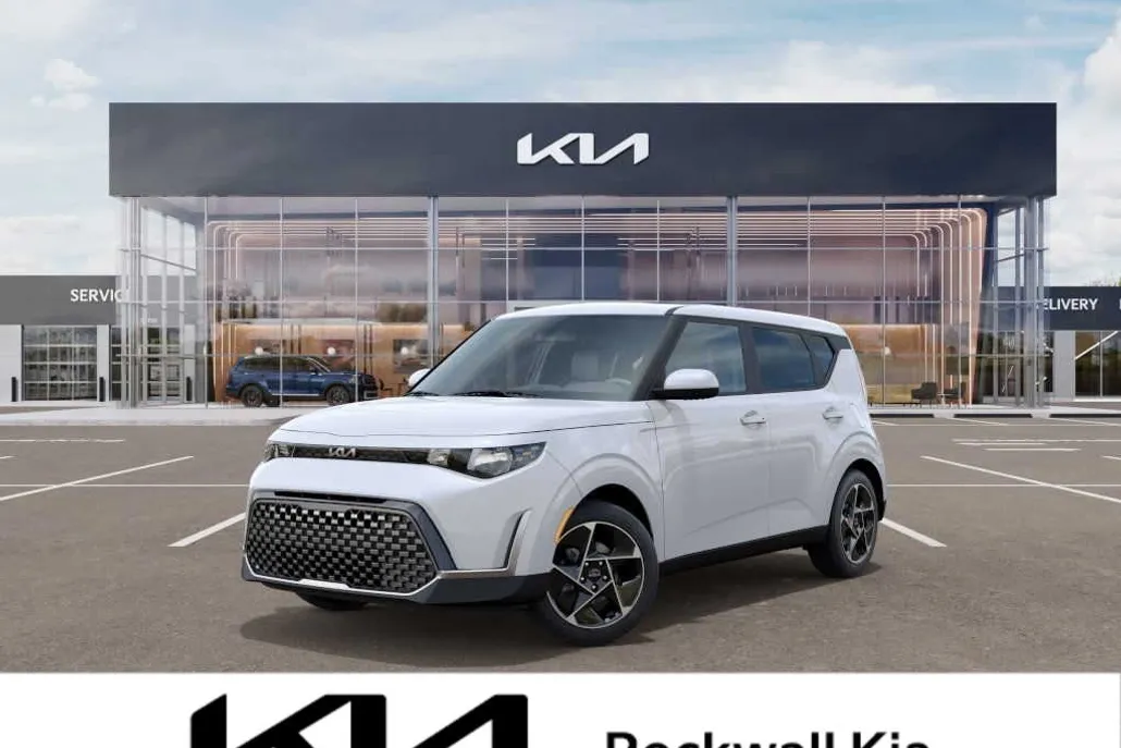 2025 Kia Soul EX photo 1