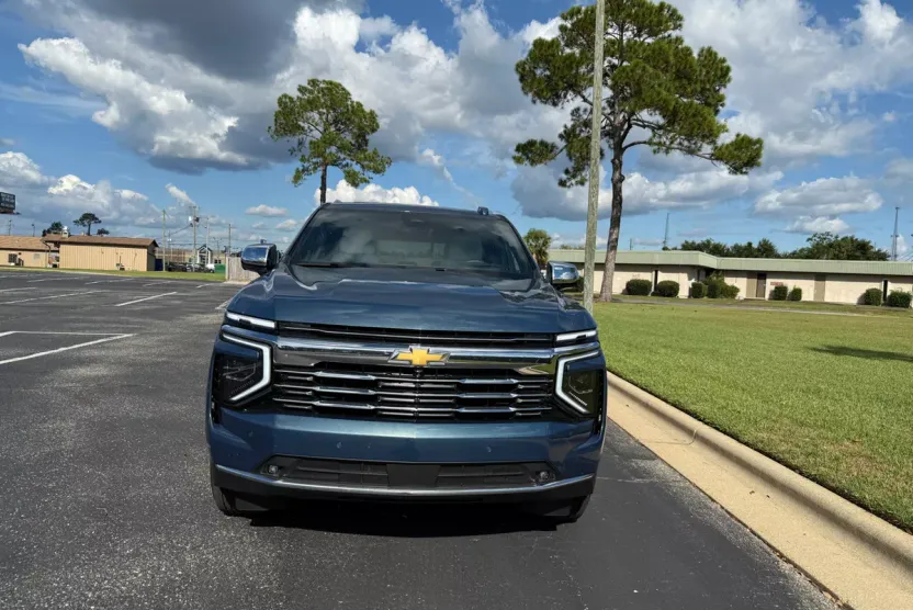 2025 Chevrolet Tahoe Premier photo 1