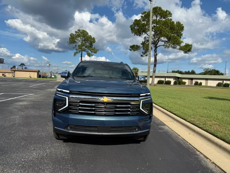 2025 Chevrolet Tahoe Premier photo 1