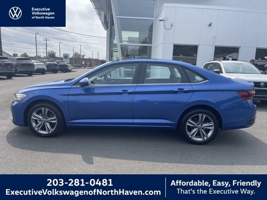 2022 Volkswagen Jetta 1.5T SE photo 1