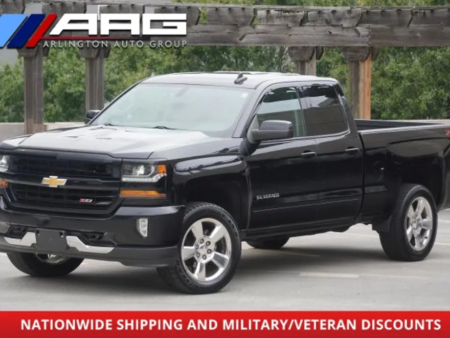 2018 Chevrolet Silverado LT photo 1