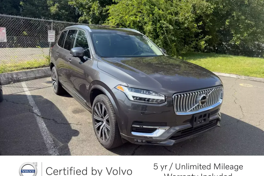 2024 Volvo XC90 Plus photo 1