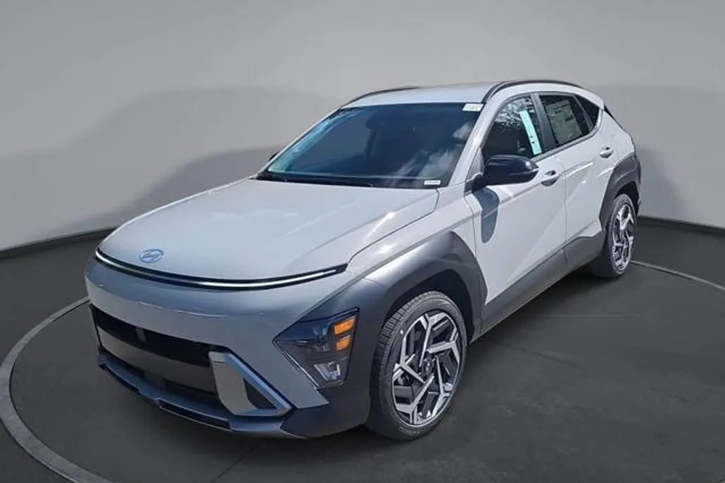 2026 Hyundai Kona SEL photo 1
