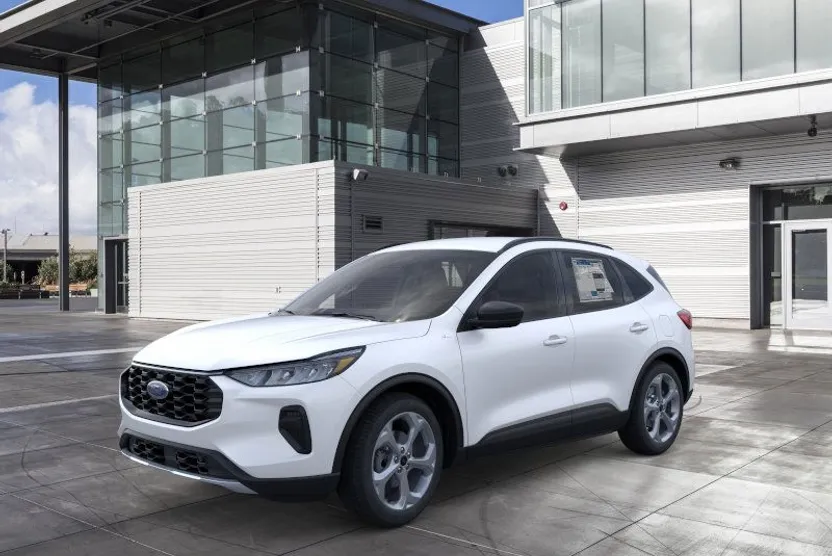 2025 Ford Escape ST-Line photo 1