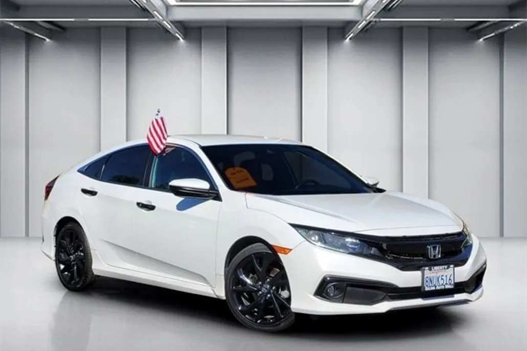 2019 Honda Civic Sport photo 1